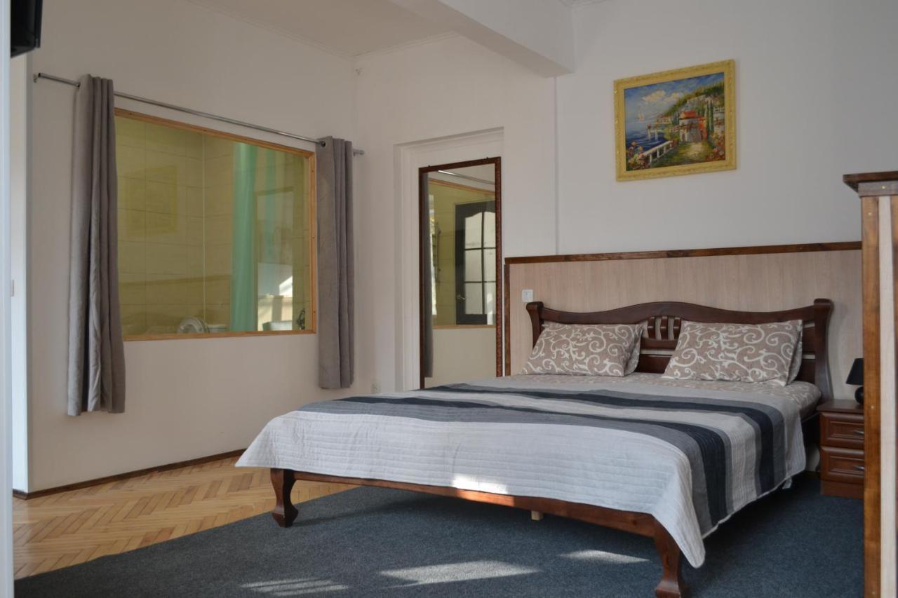 Art Apartment Тернопил Екстериор снимка